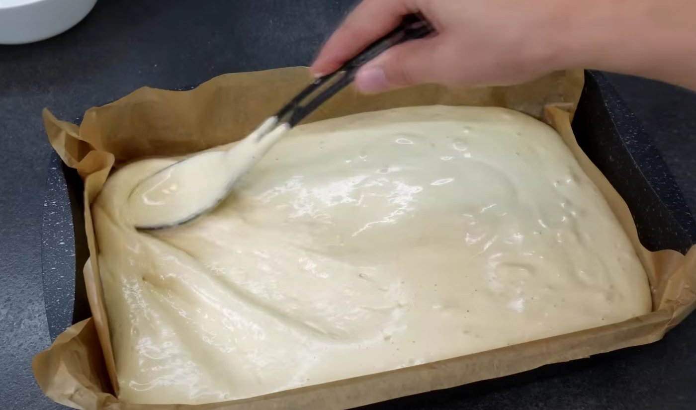 Спекла на Миколая пляцок-тістечко "До кави", яке хочеться їсти кожен день