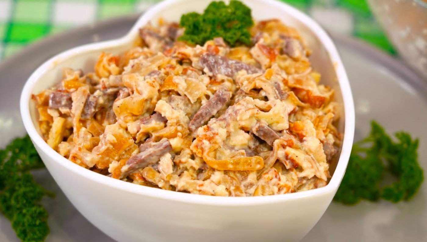 Всього 3 інгредієнти: салат з курячих сердець "Прекрасна Анна"