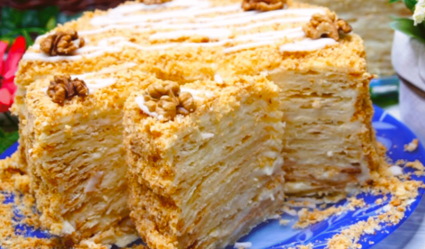 Ви все ще вважаєте, що "Наполеон" складно готувати? Цей Економ-рецепт змінить вашу думку