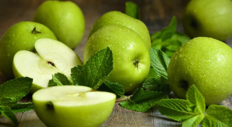 Зелені та жовті яблука: користь та поради для кухні