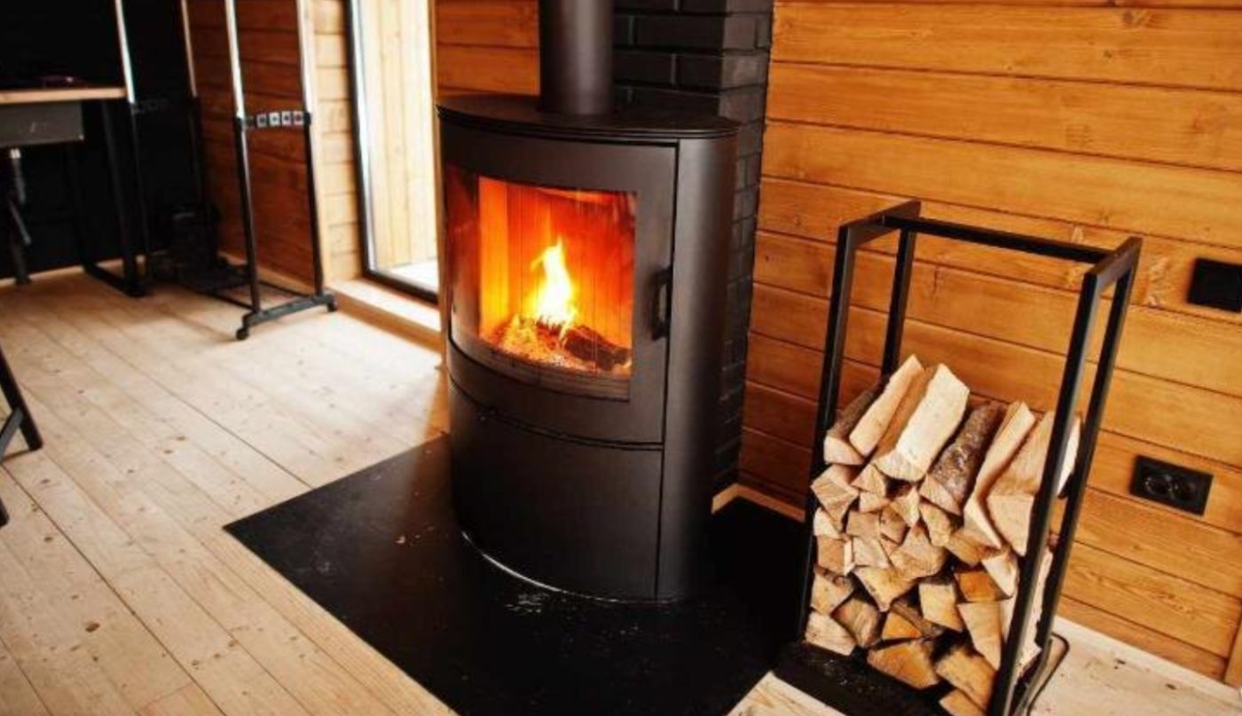 Паливні брикети чи дрова: що краще вибрати для опалення?