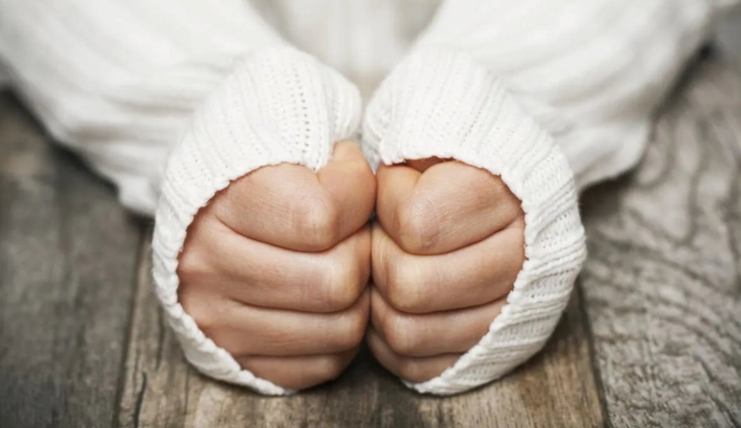 Від соляної грілки до павербанка: чим зігріти кишені та ліжко?