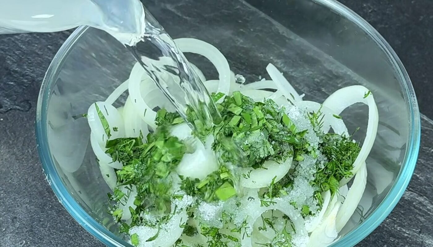 замаринована цибуля