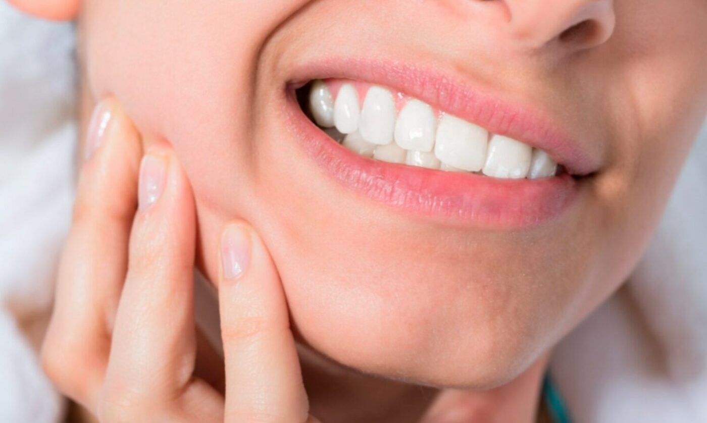 Домашні методи полегшення зубного болю: гвоздика, сіль та чайний пакетик.