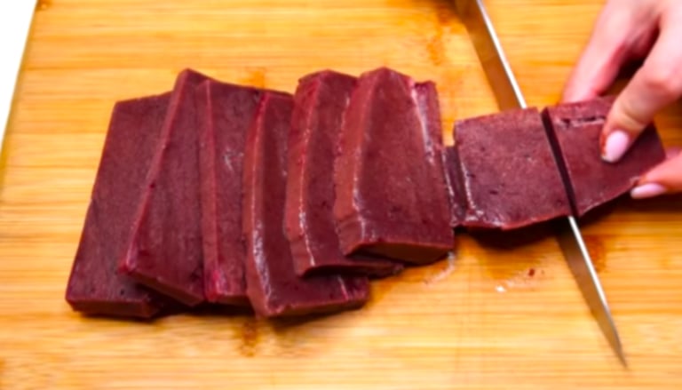 У чому замочити печінку (не в молоці), щоб не гірчила, вийшла соковитою та ніжною! Як прибрати запах у готовій страві