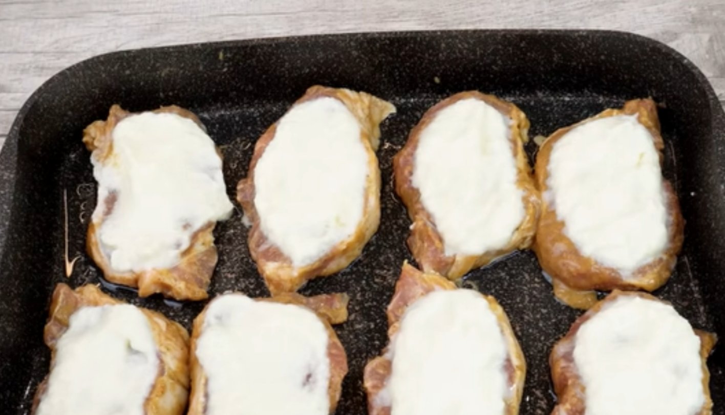 м'ясо в духовці