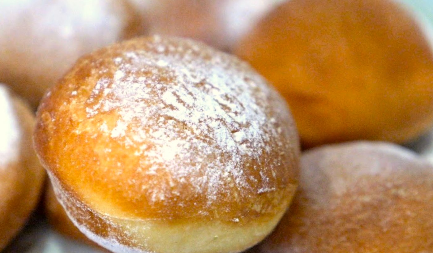 Знайшли з мамою рецепт в бабусиному зошиті "Добрі Пампухи на свята"! На вихідні печемо знову