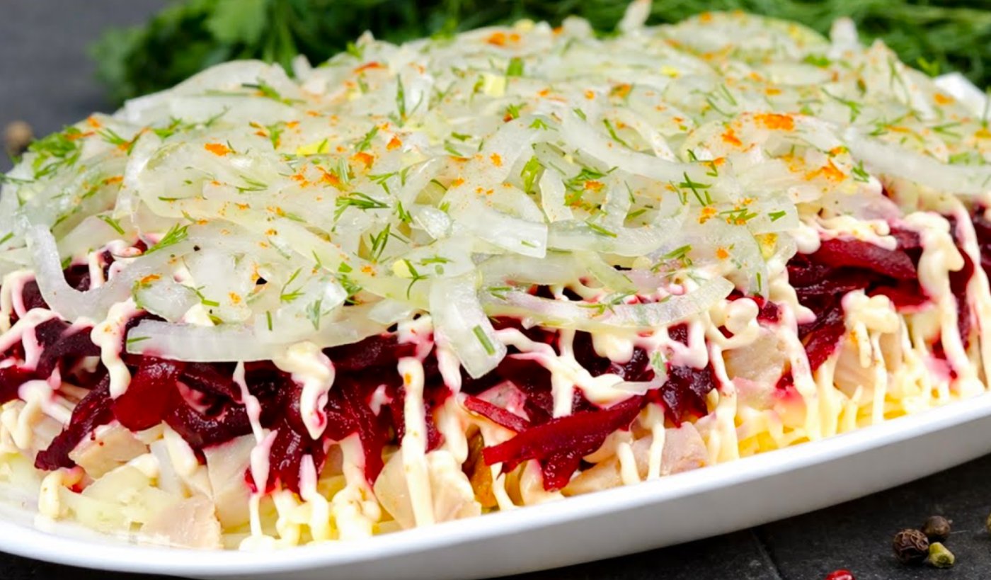 Всього 4 інгредієнти, а смак чарівний! Салат "Кохані мрії" - і всі в захваті