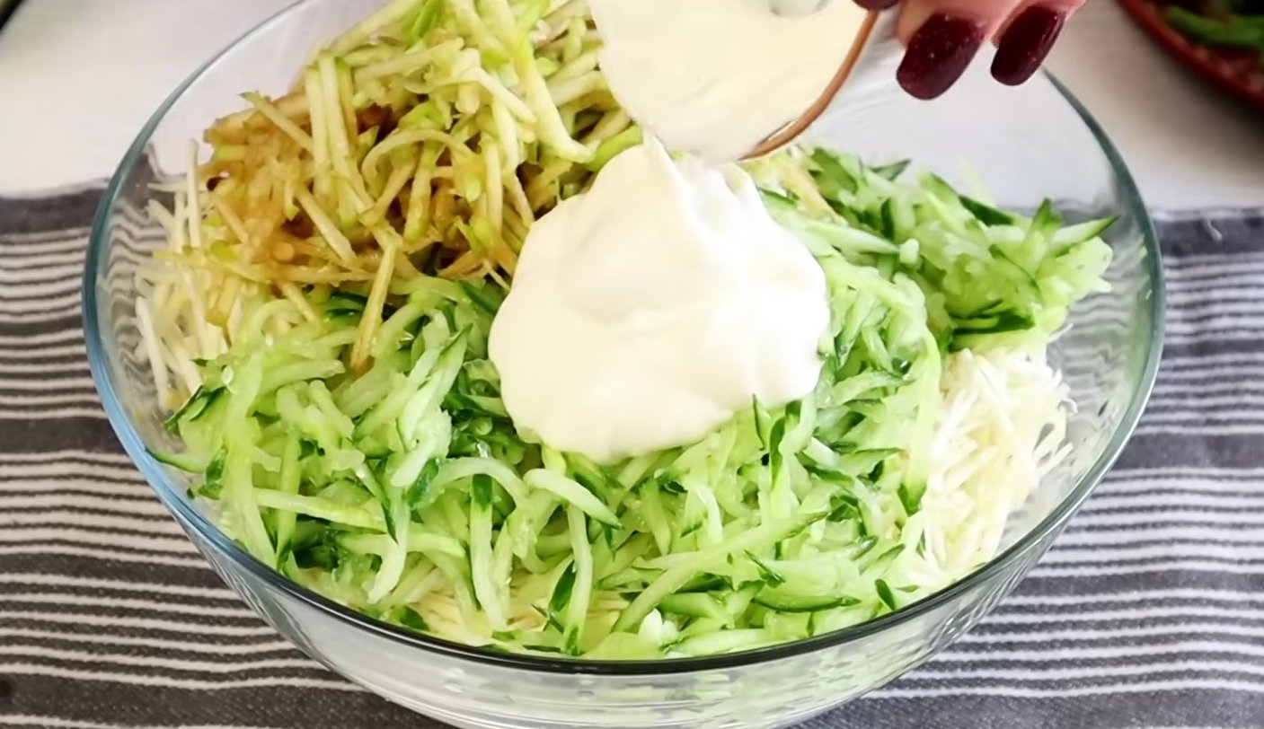 салат з куркою