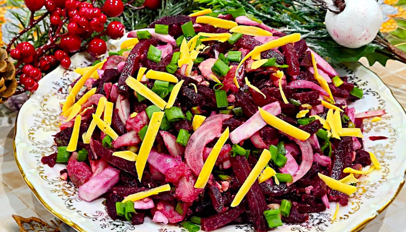З'їдять за хвилину! Незвичайно простий і смачний з салат з банальних буряків