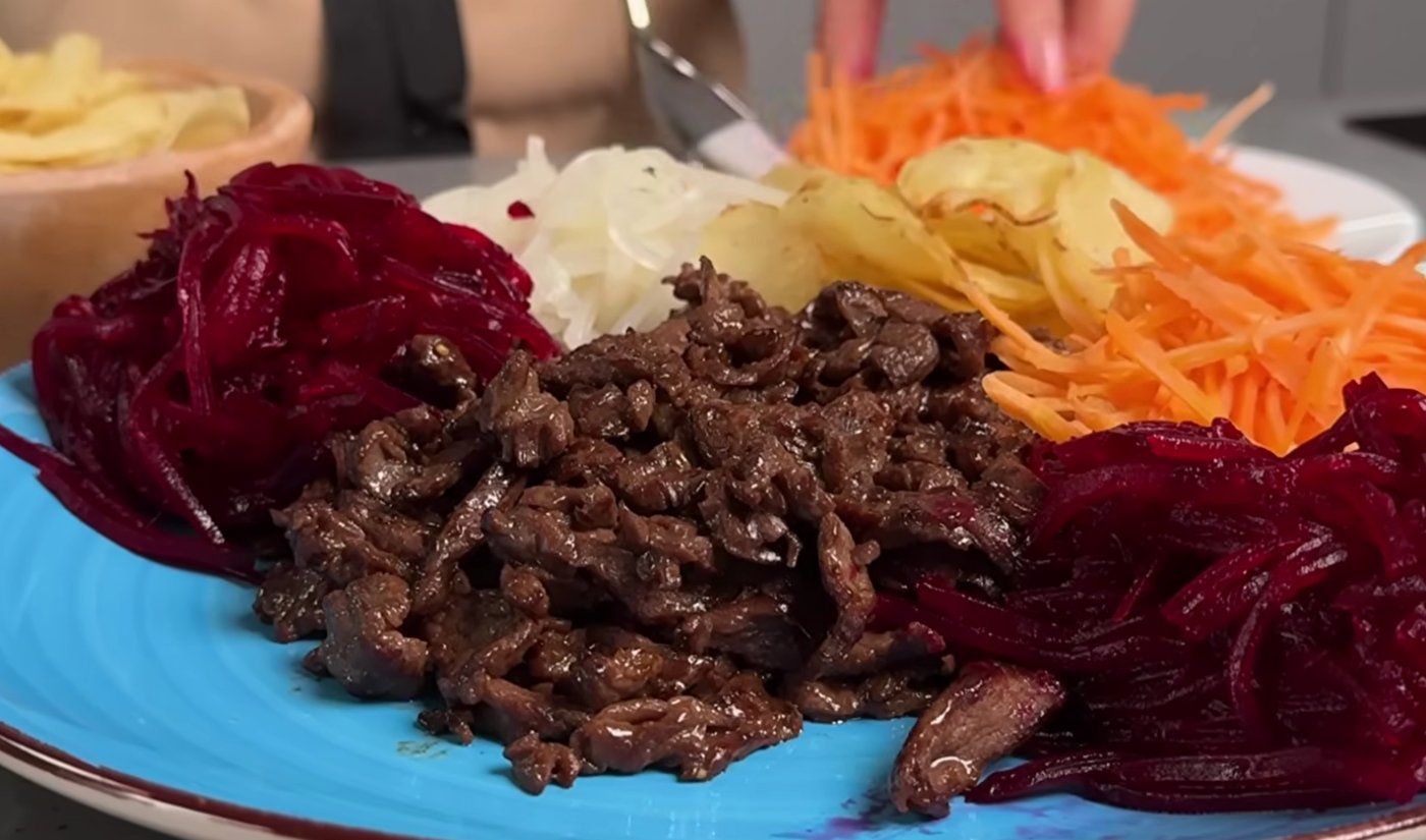 салат з м'ясом