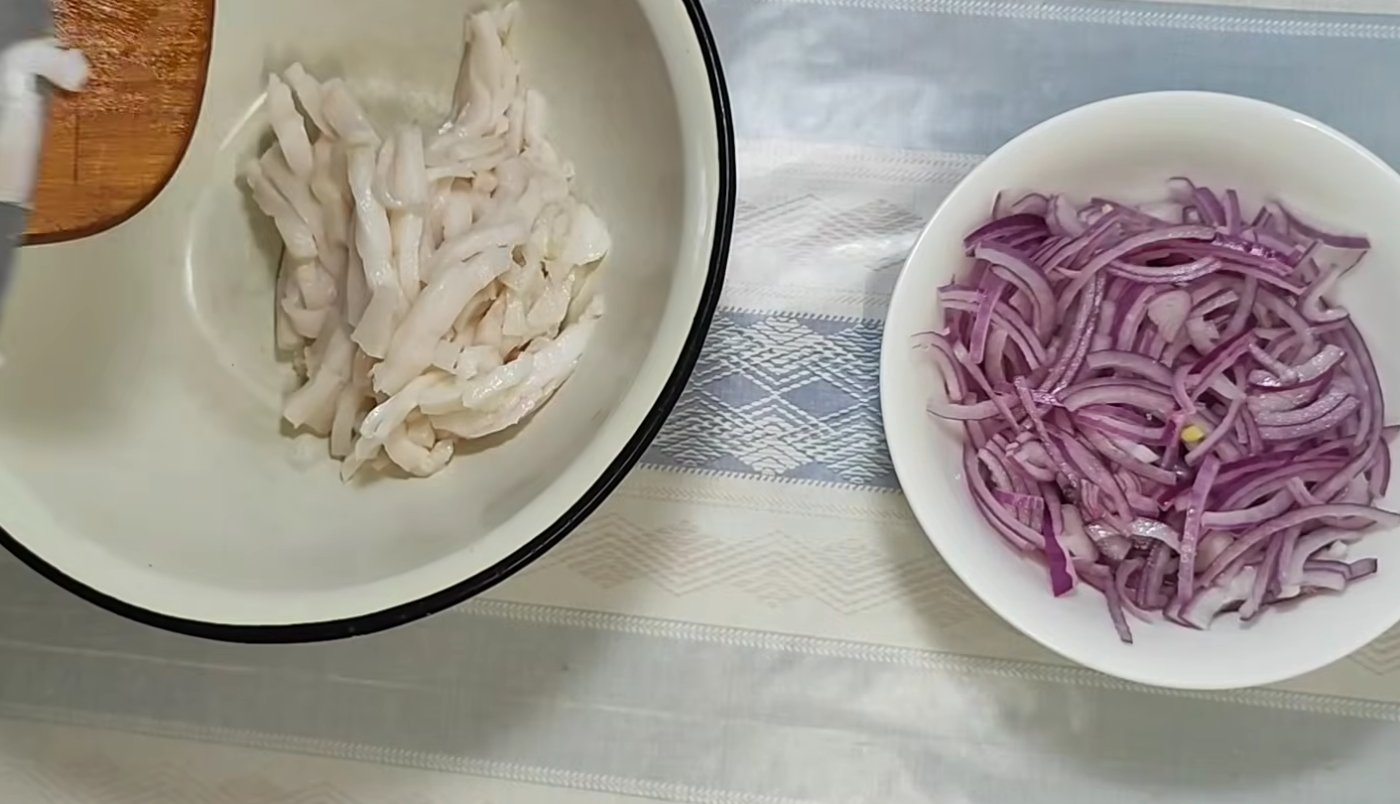 селянський салат з сала