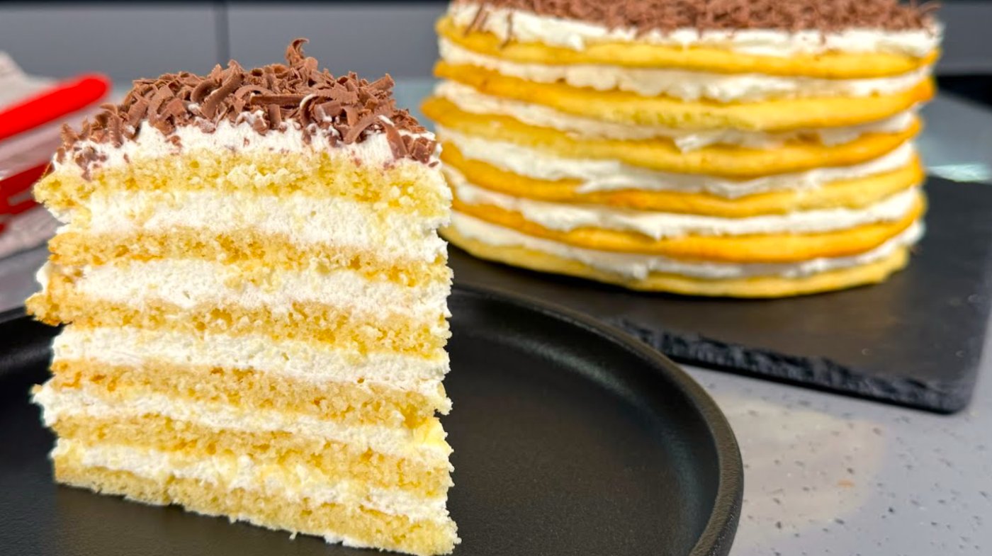 Печу цей торт вже більше 30 років! Бабусин рецепт, простіше і смачніше не буває