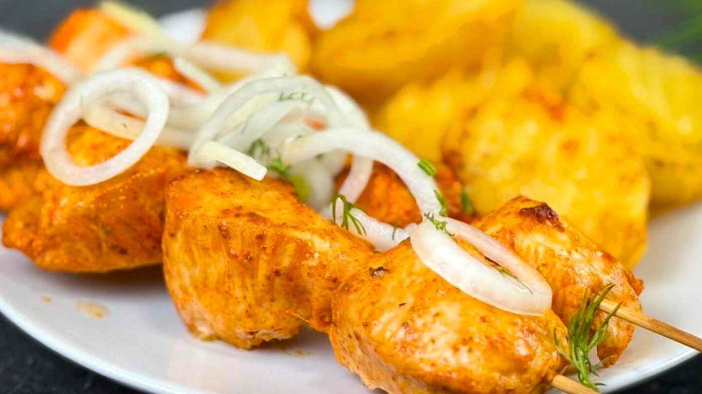 Курячий шашлик з картоплею