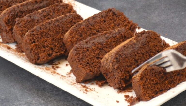 Кума дала класний рецепт: Шоколадний пляцок за 5 хвилин в мікрохвильовці