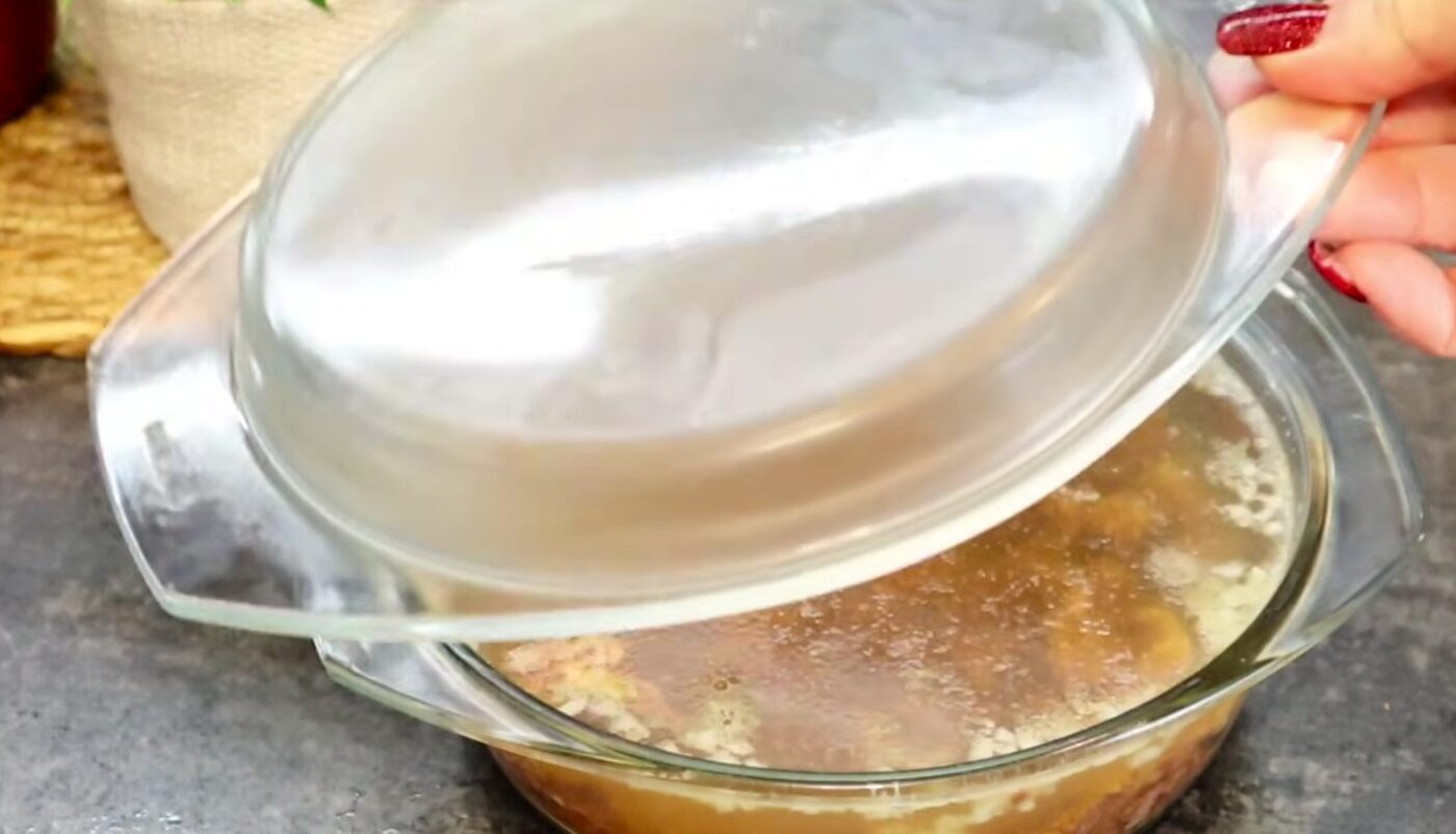 Ідеальний холодець за 2 години з однієї банки тушонки. Швидкий "Експрес" рецепт