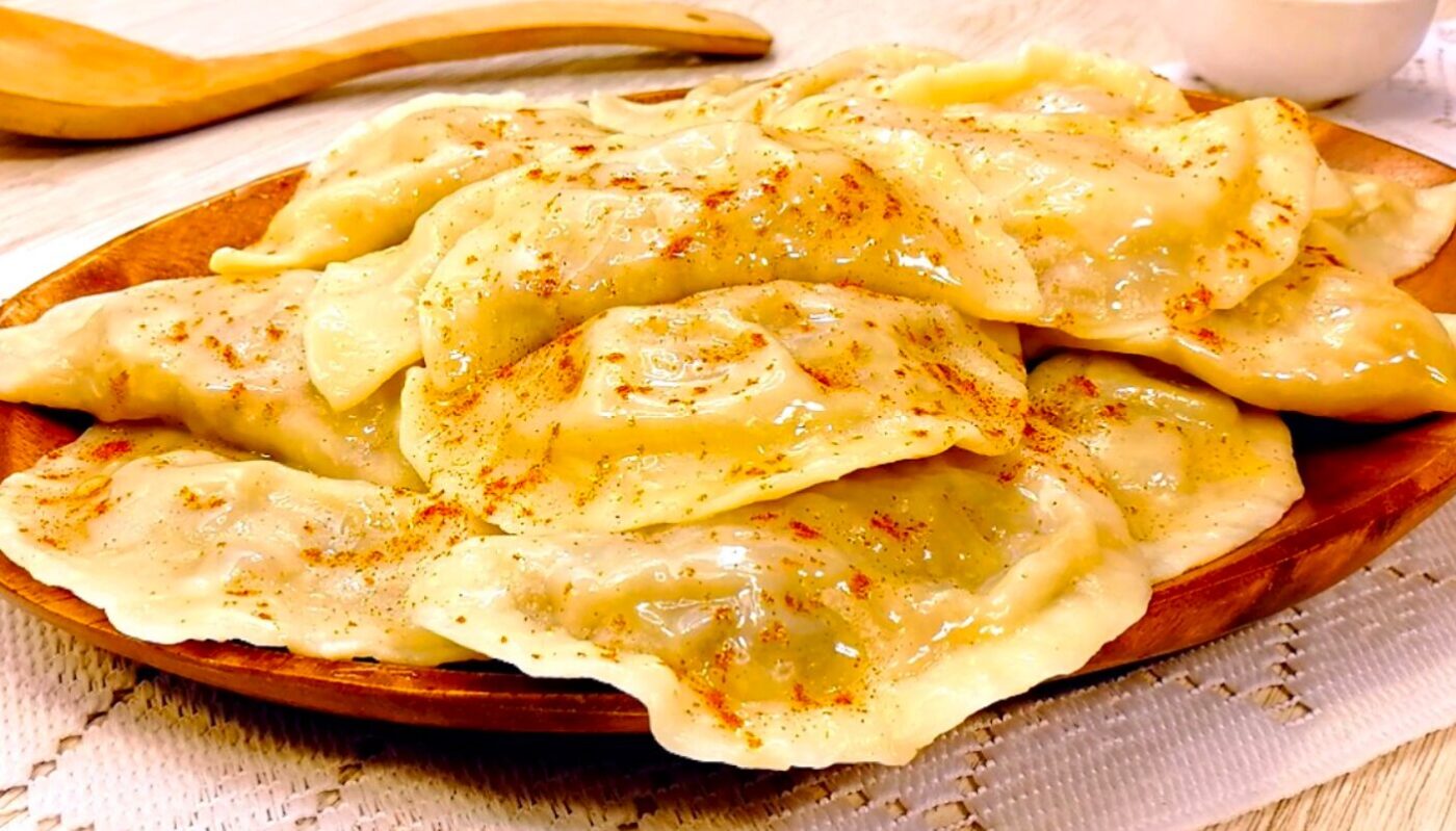 Вареники з капустою та грибами