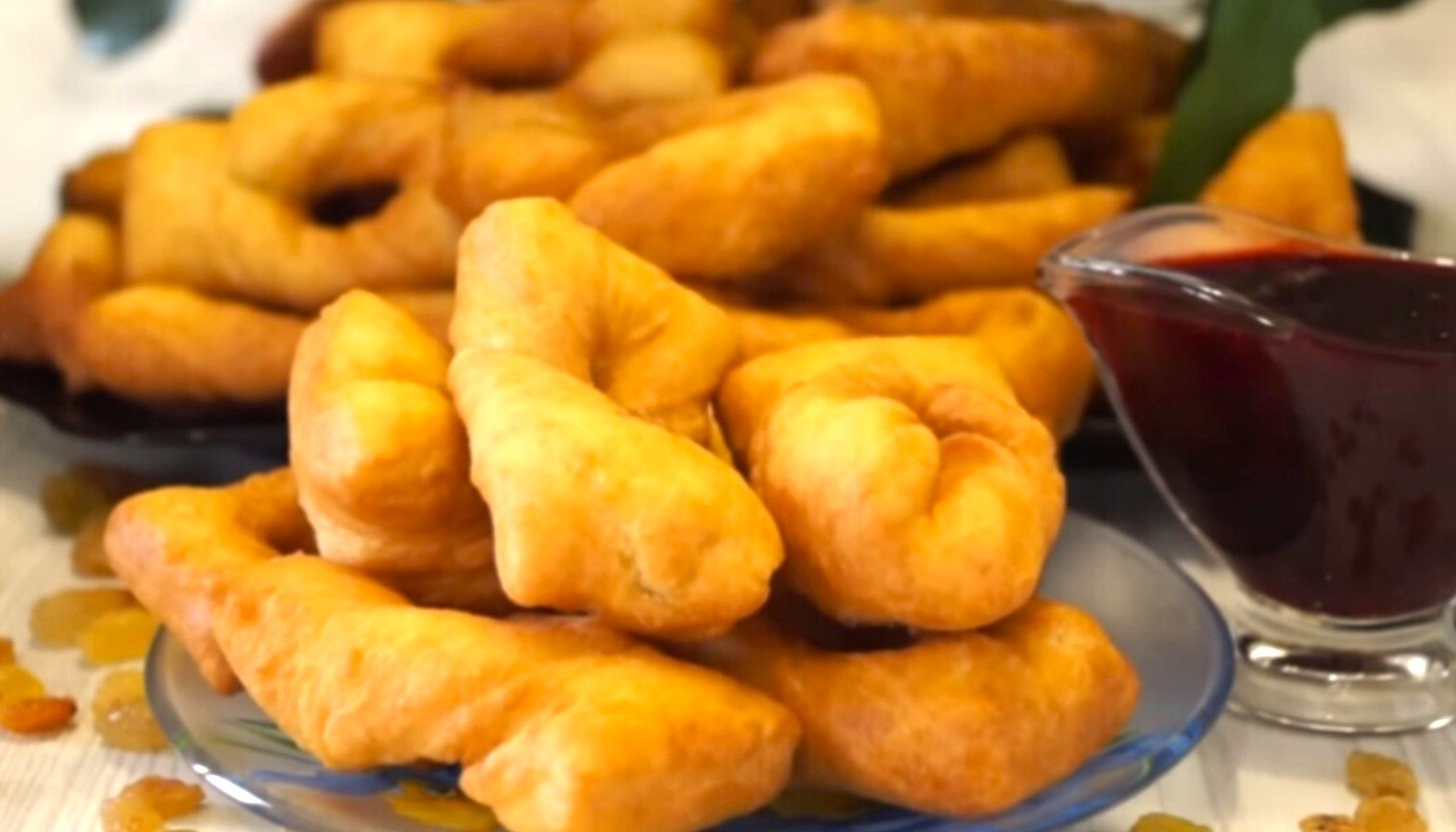 Вергуни "На кефірі" по бабусиному рецепту - смачно, багато, а головне швидко