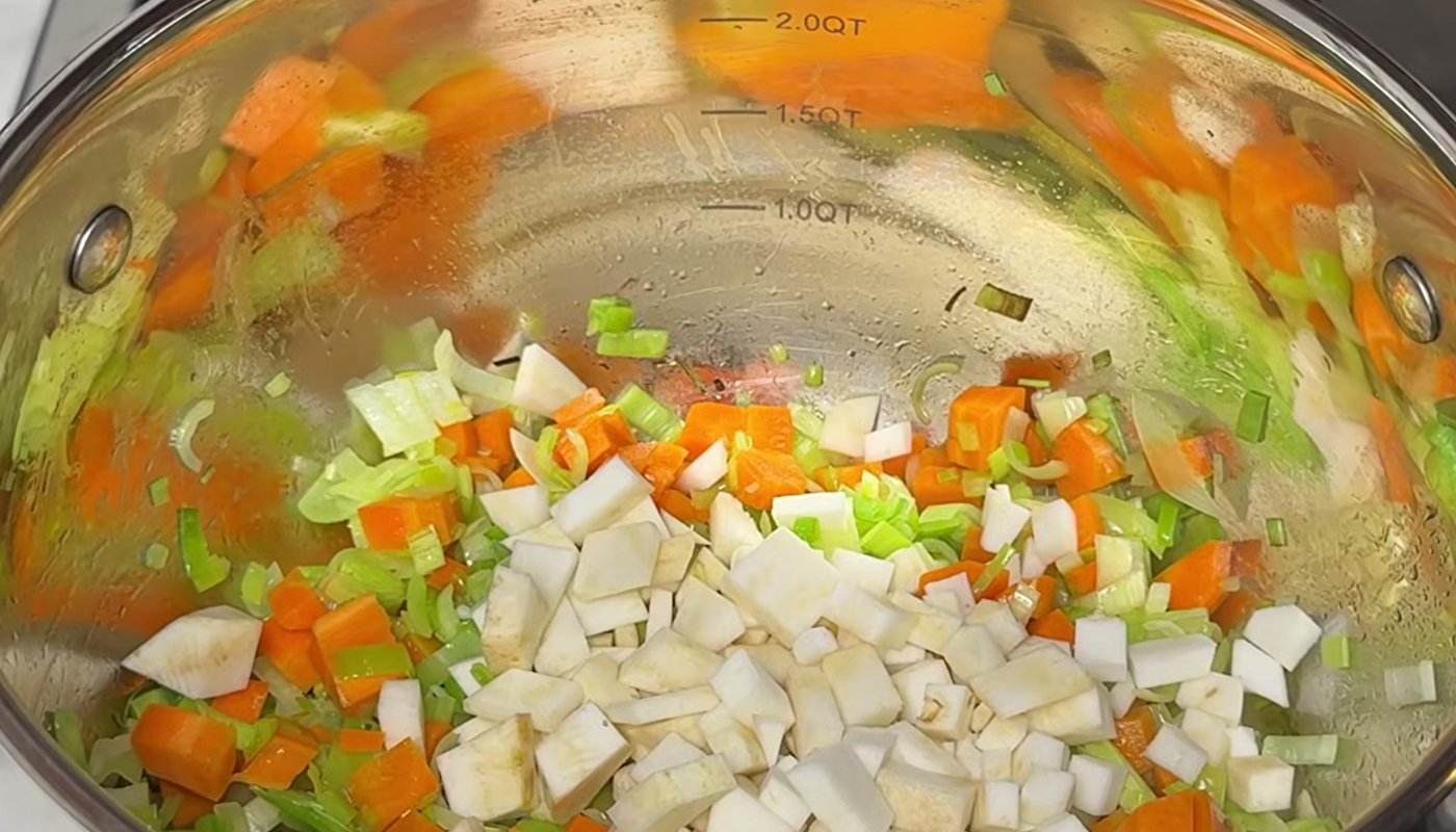 Німецький суп з сосисками