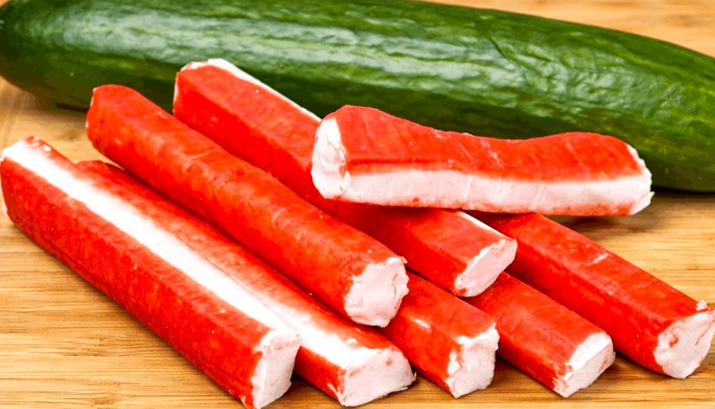 Весняний салат з крабовими паличками "Ніжність" — на 8 Березня