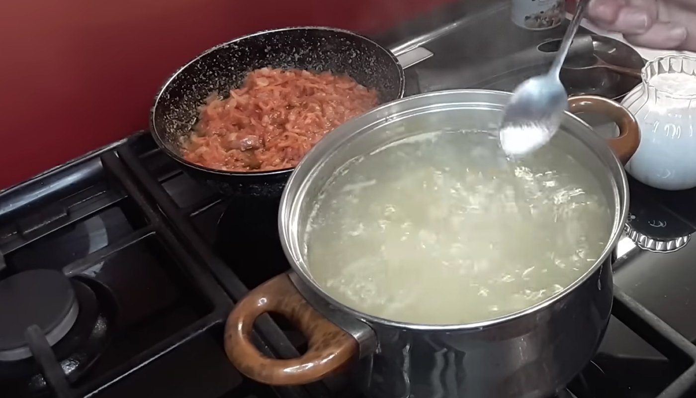 Пісний суп з галушками без яєць