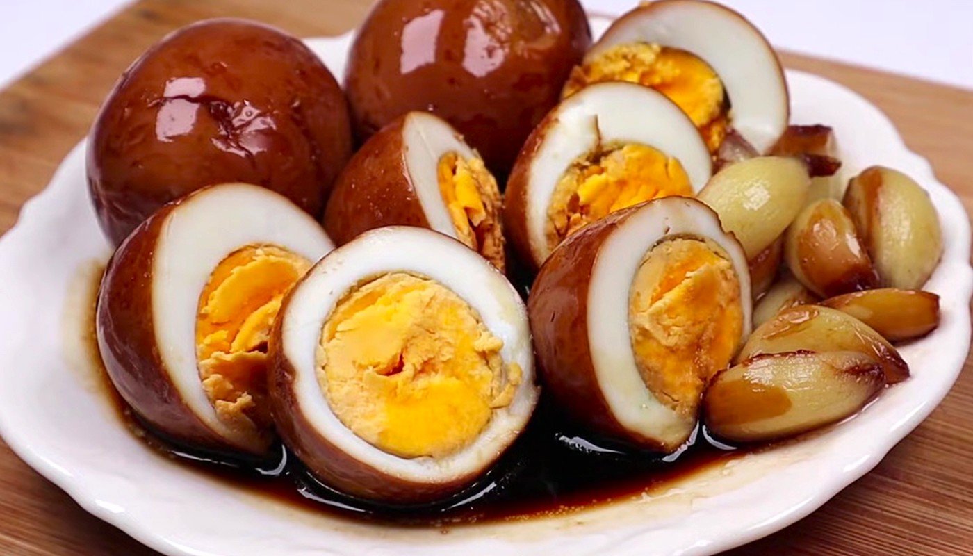 Яйця в соєвому соусі по-корейськи: проста закуска з варених яєць на Великдень 2026