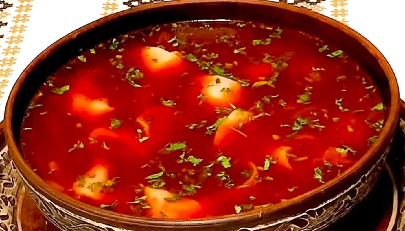 Старий галицький пісний борщ з квасолею і копченими сливами: готую одразу 5 літрів