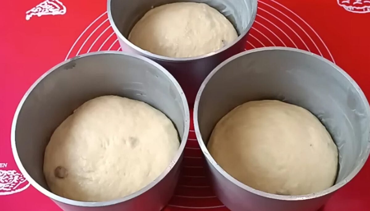 Великодня паска 2026 на пів л молока не черствіє