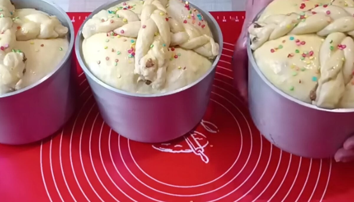 Традиційна українська паска на пів л молока, пухка і не черствіє