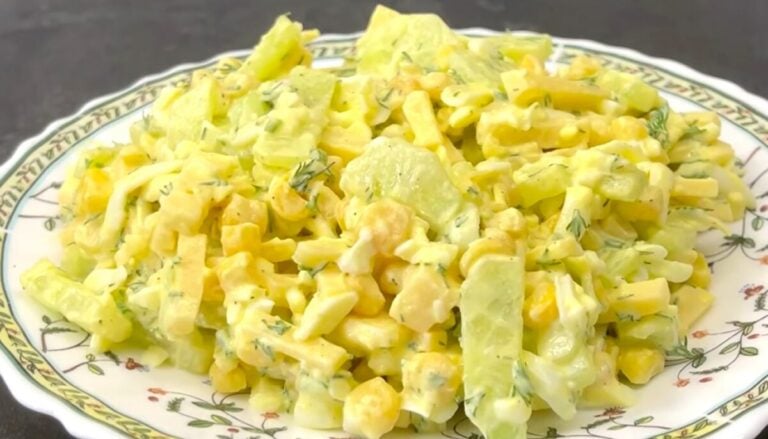 Спробувала у гостях і тепер готую постійно: весняний салат "Одеса" за лічені хвилини