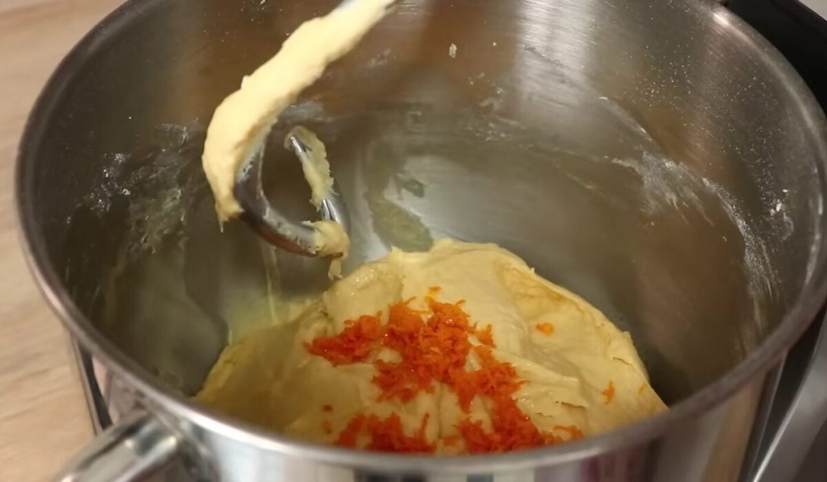 пухка паска яка не черствіє