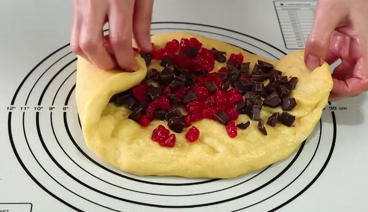 пухка паска яка не черствіє