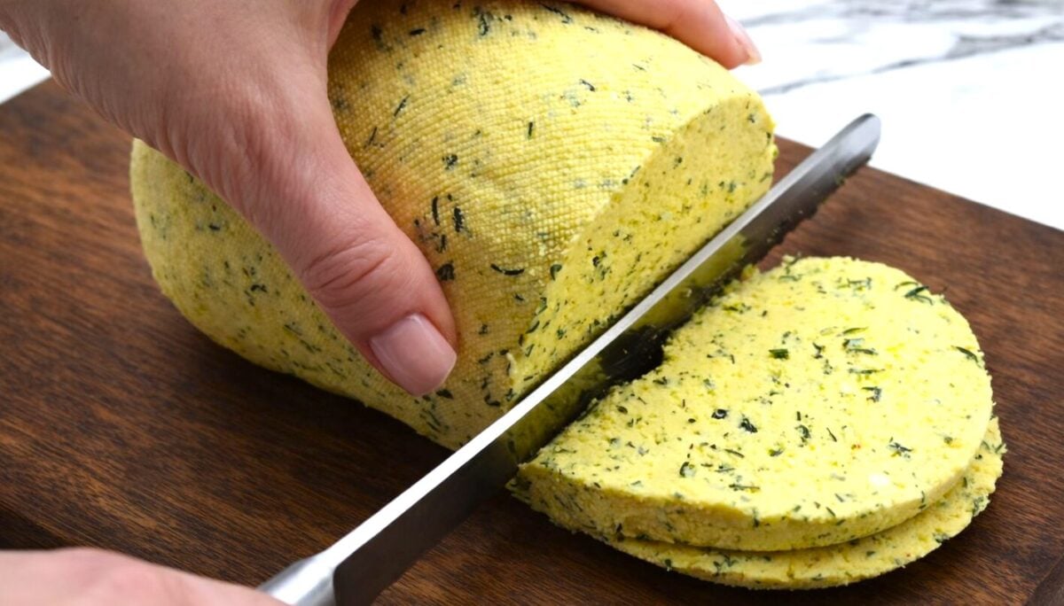 Бабусин традиційний рецепт: Великодня солона грудка по-закарпатськи - обов'язково кладу в кошик