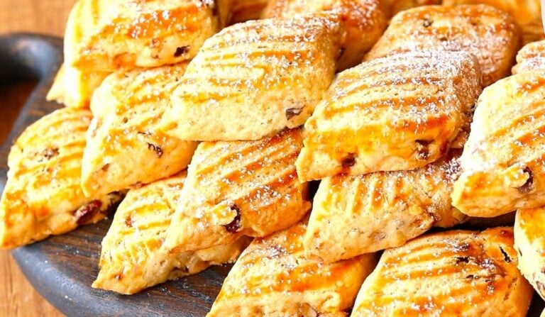 Привезла рецепт з Турції: швидке печиво до чаю зі смаком Пахлави - з'їли, не встигло охолонути