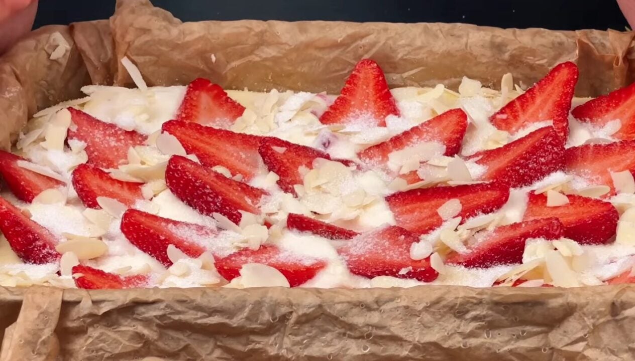 полуничний пиріг