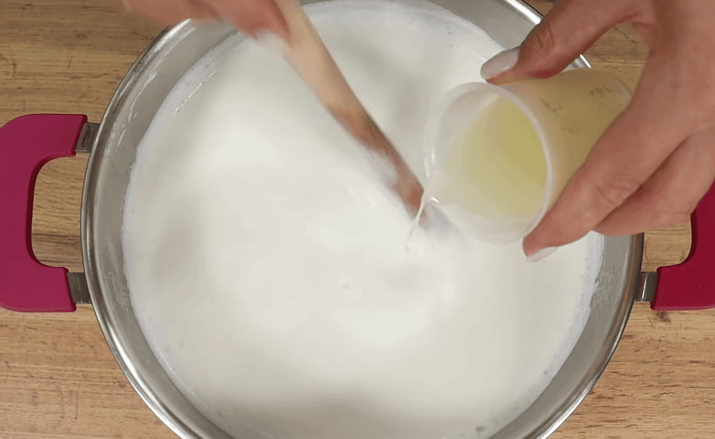 домашній адигейський сир