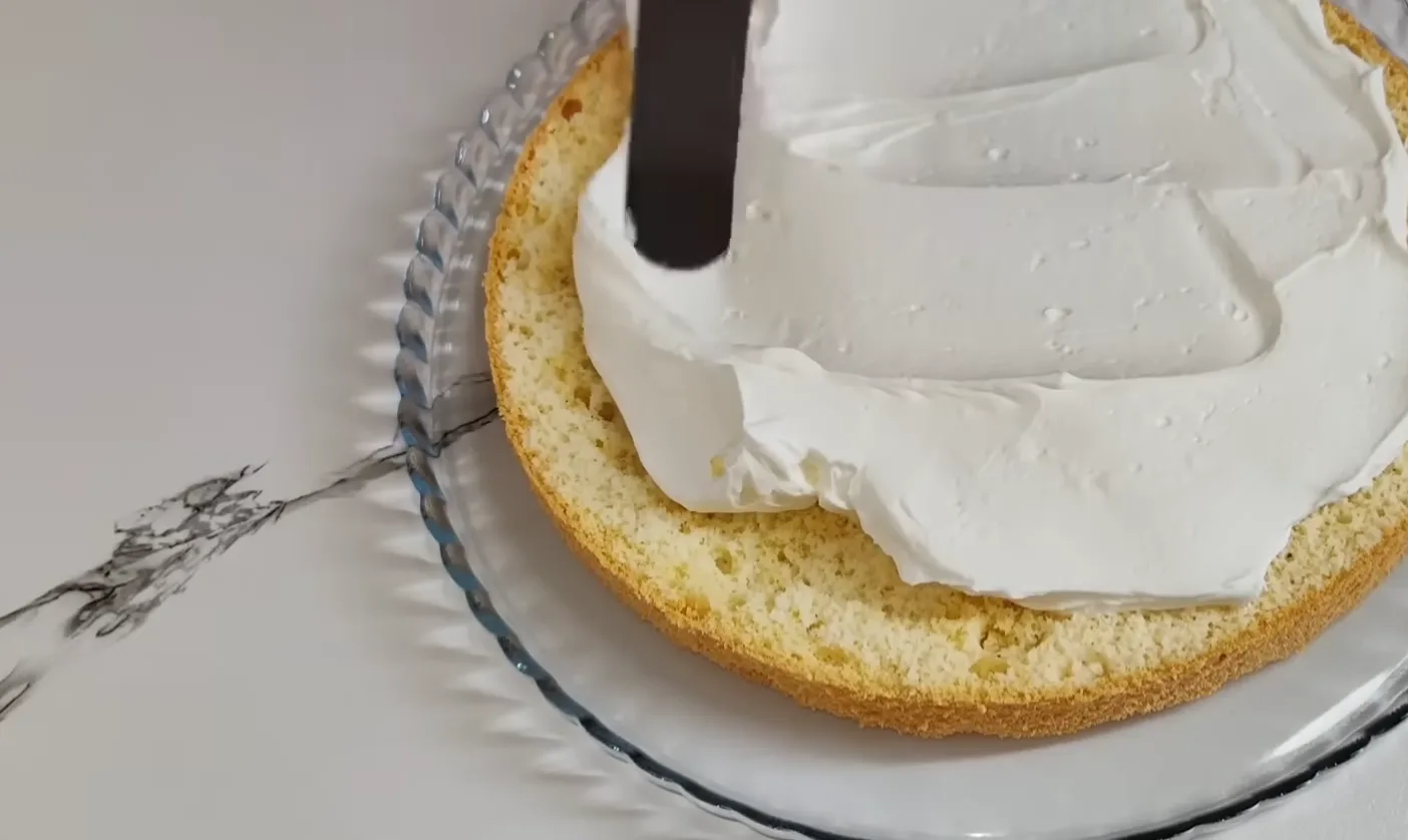 бісквітний сирний торт