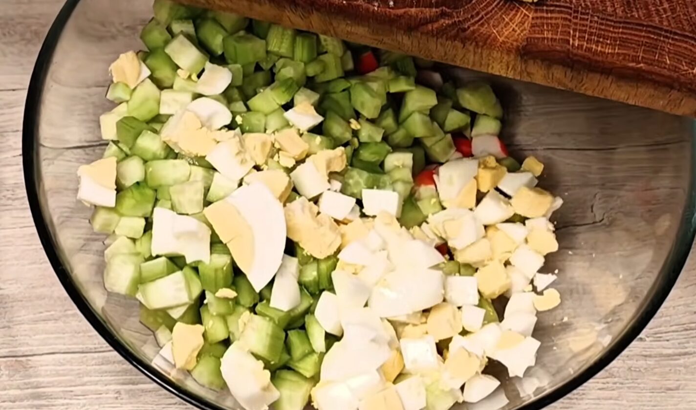 салат з крабових паличок