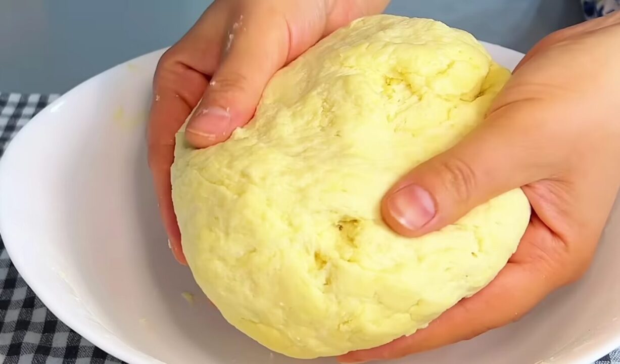 тісто без дріжджів на М'ясний пиріг 
